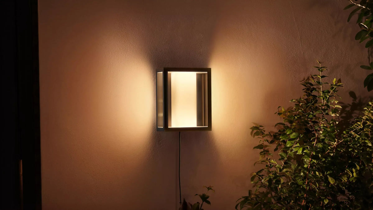 Impress wide outdoor wall light